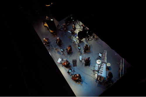 Photo de l'ensemble sur scène